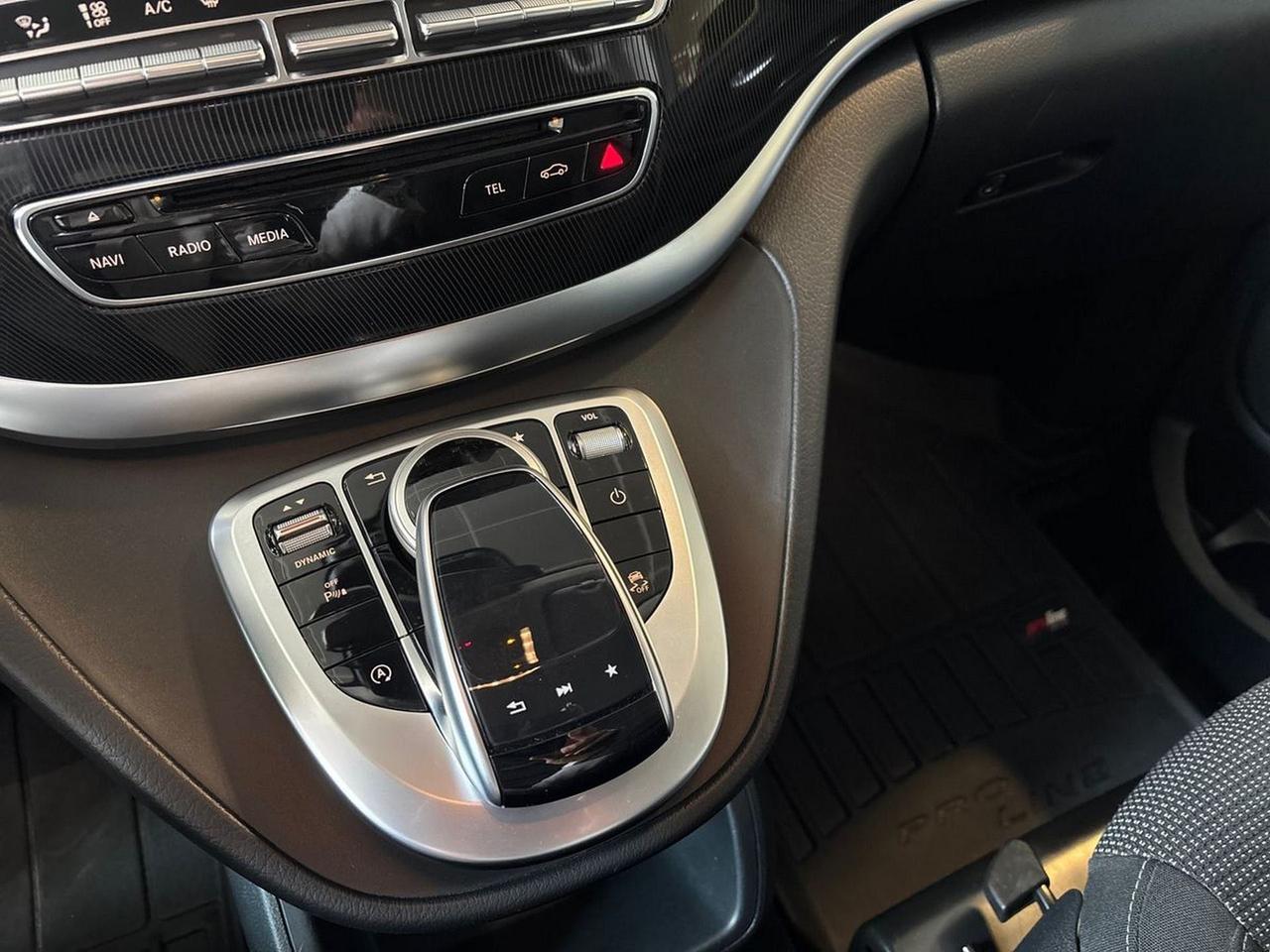 Mercedes-Benz Classe V - W447 2019 Long - V Long 250 d Executive 4matic auto