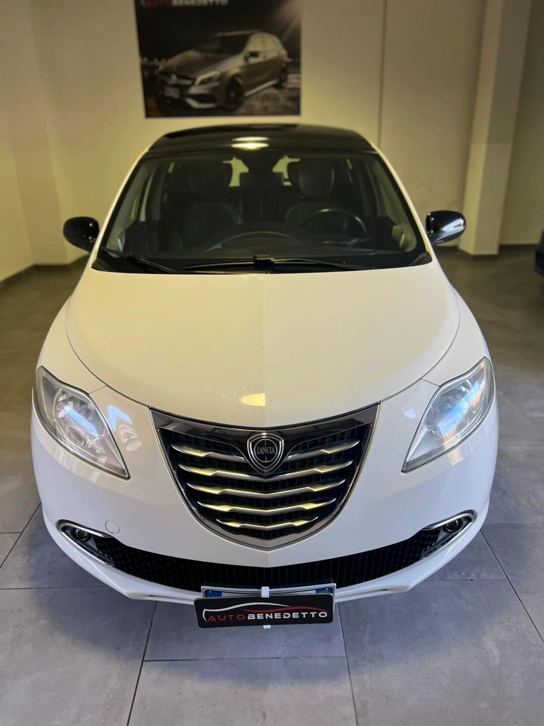 LANCIA YPSILON 0.9 TWINAIR 85CV PLATINO 2011