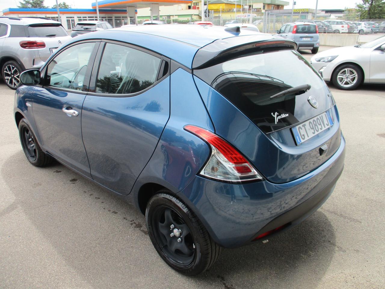 Lancia Ypsilon 1.0 FireFly 5 porte S&S Hybrid Gold Plus