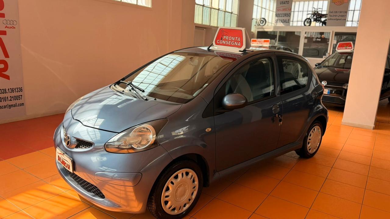 Toyota Aygo 1.0 12V VVT-i 5 porte