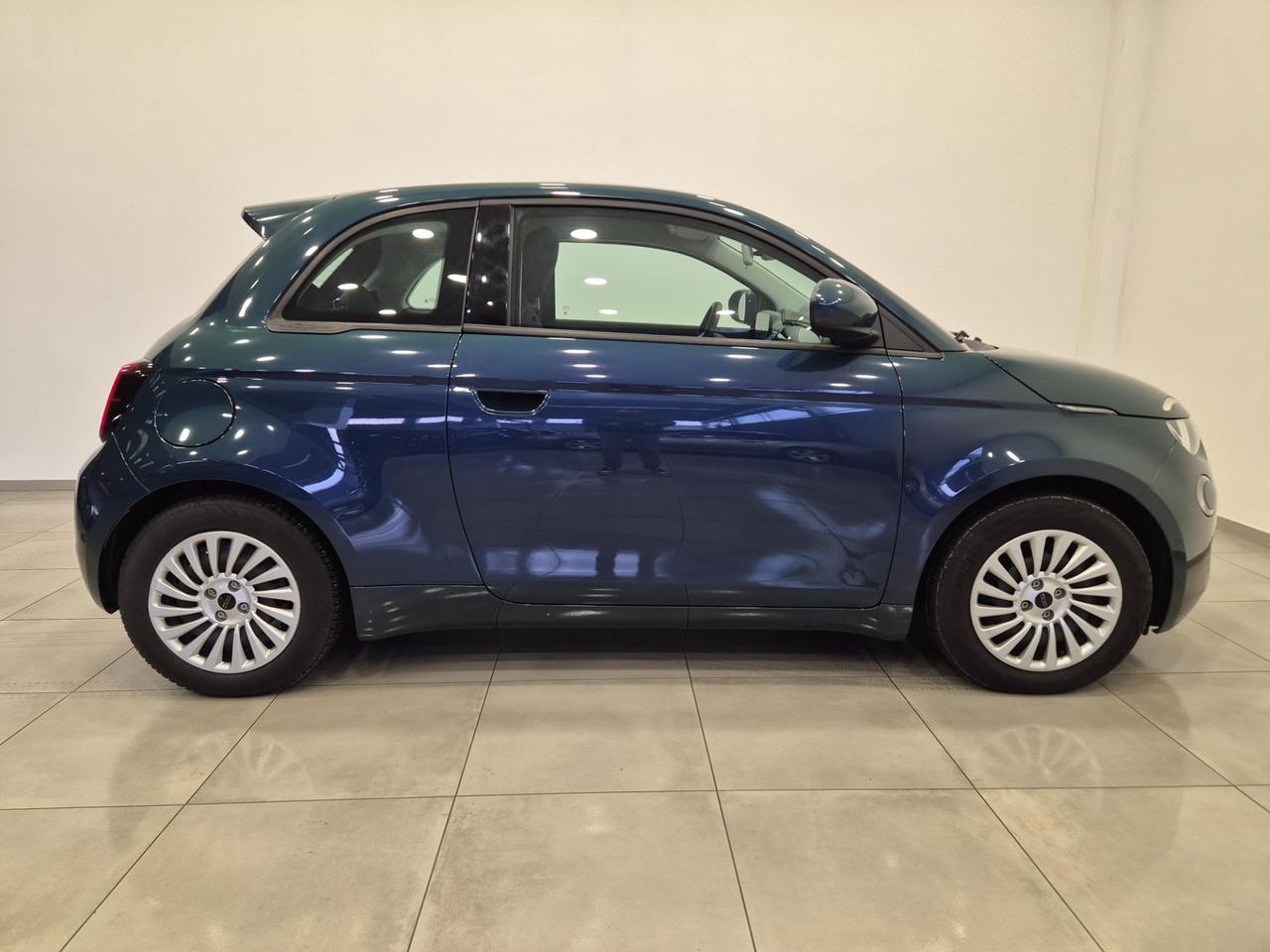 Fiat 500e 42 kWh Comfort Pack IN PROMO - NEOPATENTATI