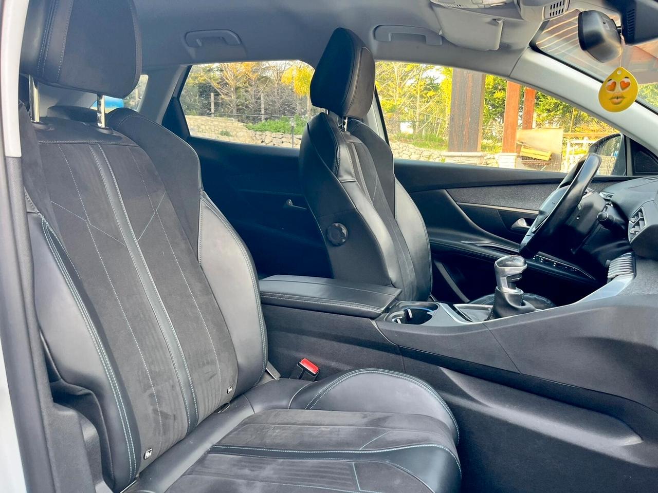 Peugeot 3008 BlueHDi 120 S&S Allure