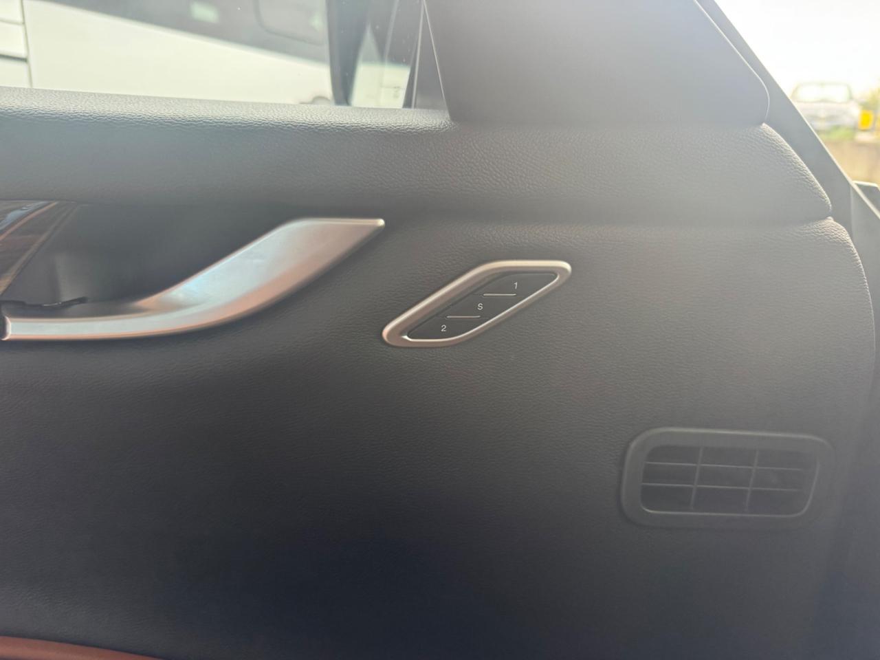Maserati Ghibli V6