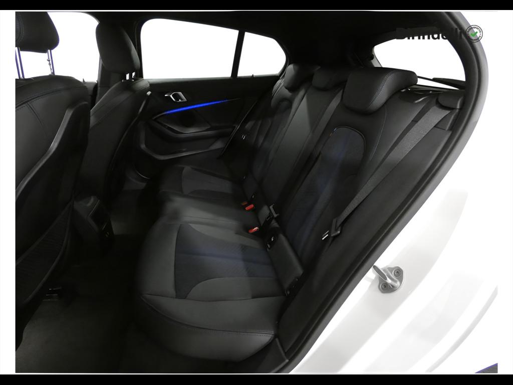 BMW Serie 1 (F40) - 118d 5p. Msport