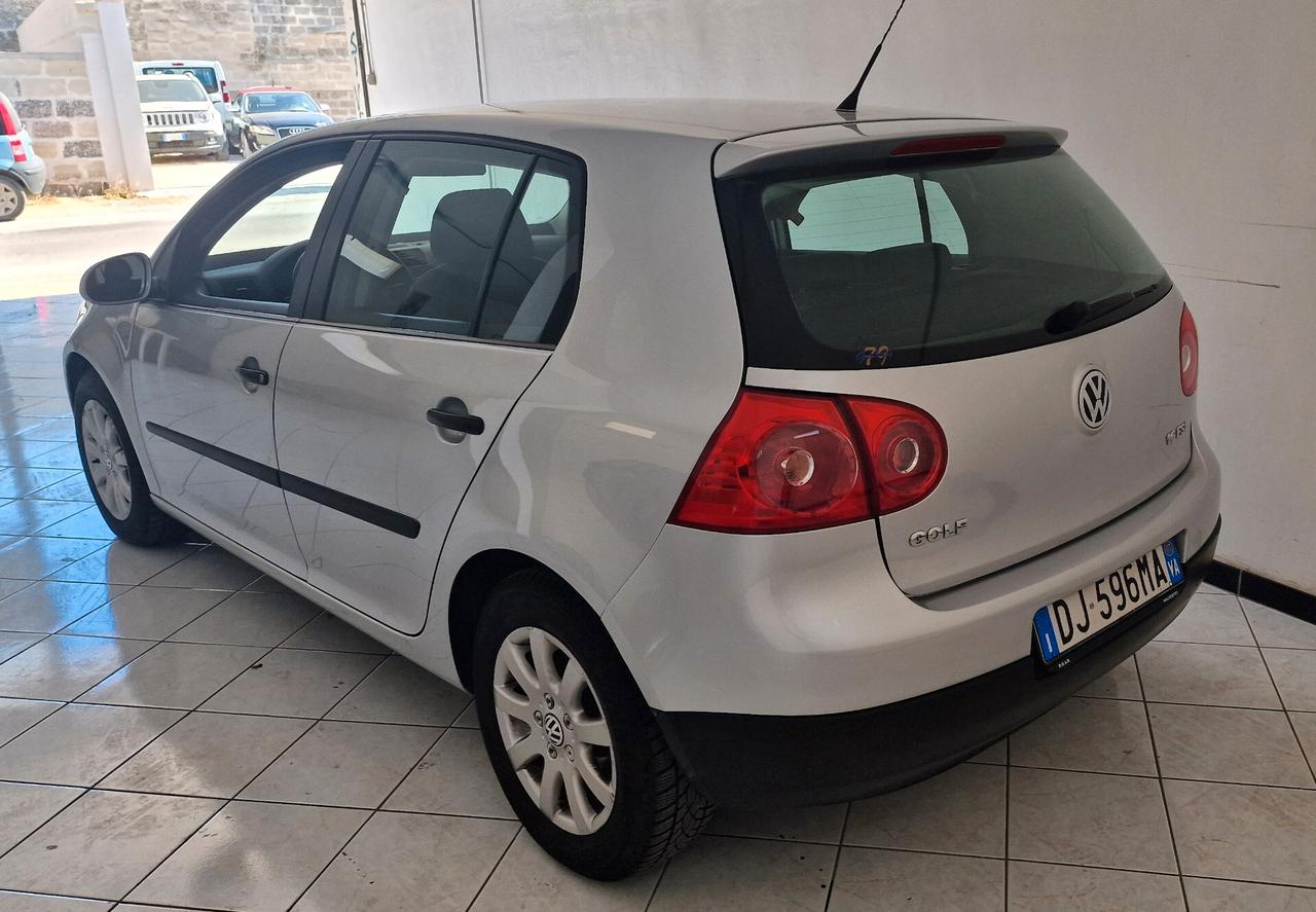 Volkswagen Golf 1.6 benzina Km 78 mila