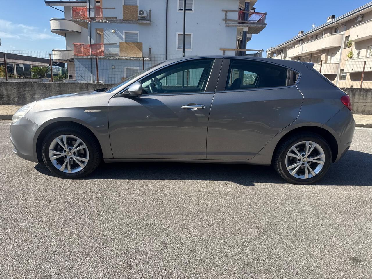 Alfa Romeo Giulietta 1.6 JTDm-2 105 CV Exclusive