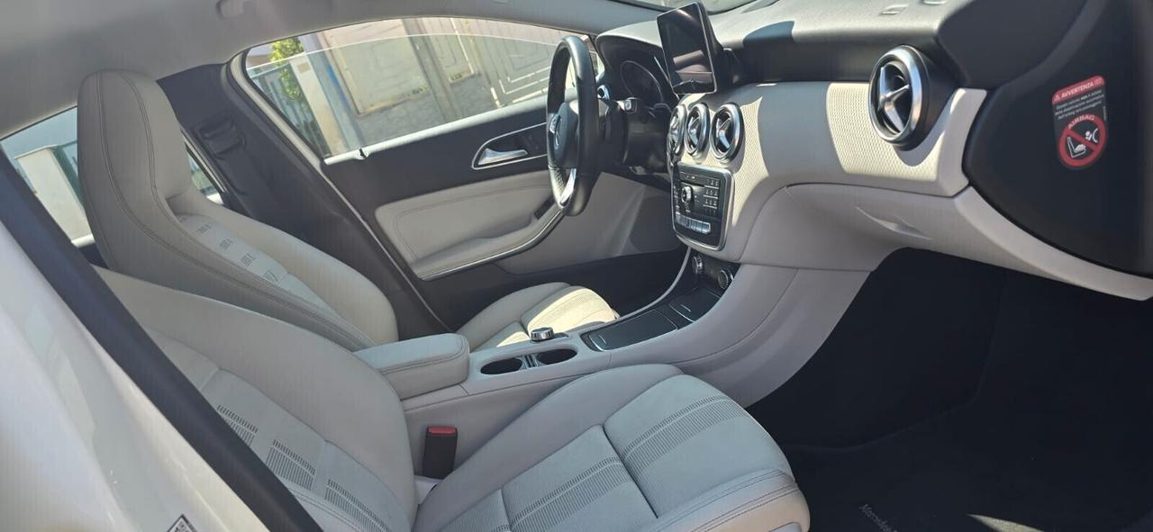 Mercedes-benz A 180 A 180 d Executive