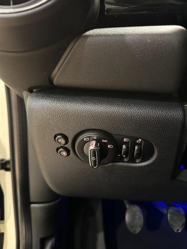 MINI One 1.5 Baker Street 5 porte - LED - 16" -Navi-Carplay