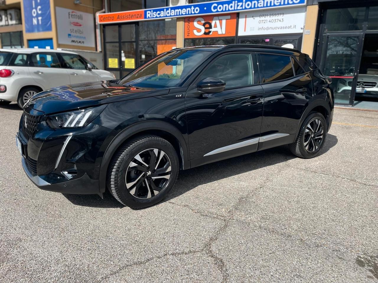 Peugeot 2008 PureTech 130 S&S EAT8 GT