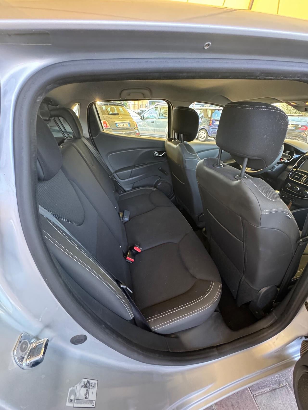 Renault Clio 1.2 75CV 5 porte Intens