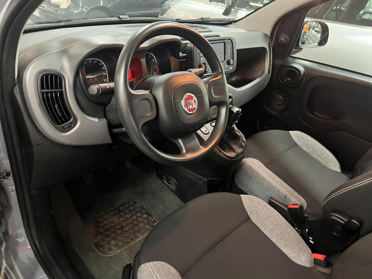 Fiat Panda 1.0 Hybrid, 5 posti!