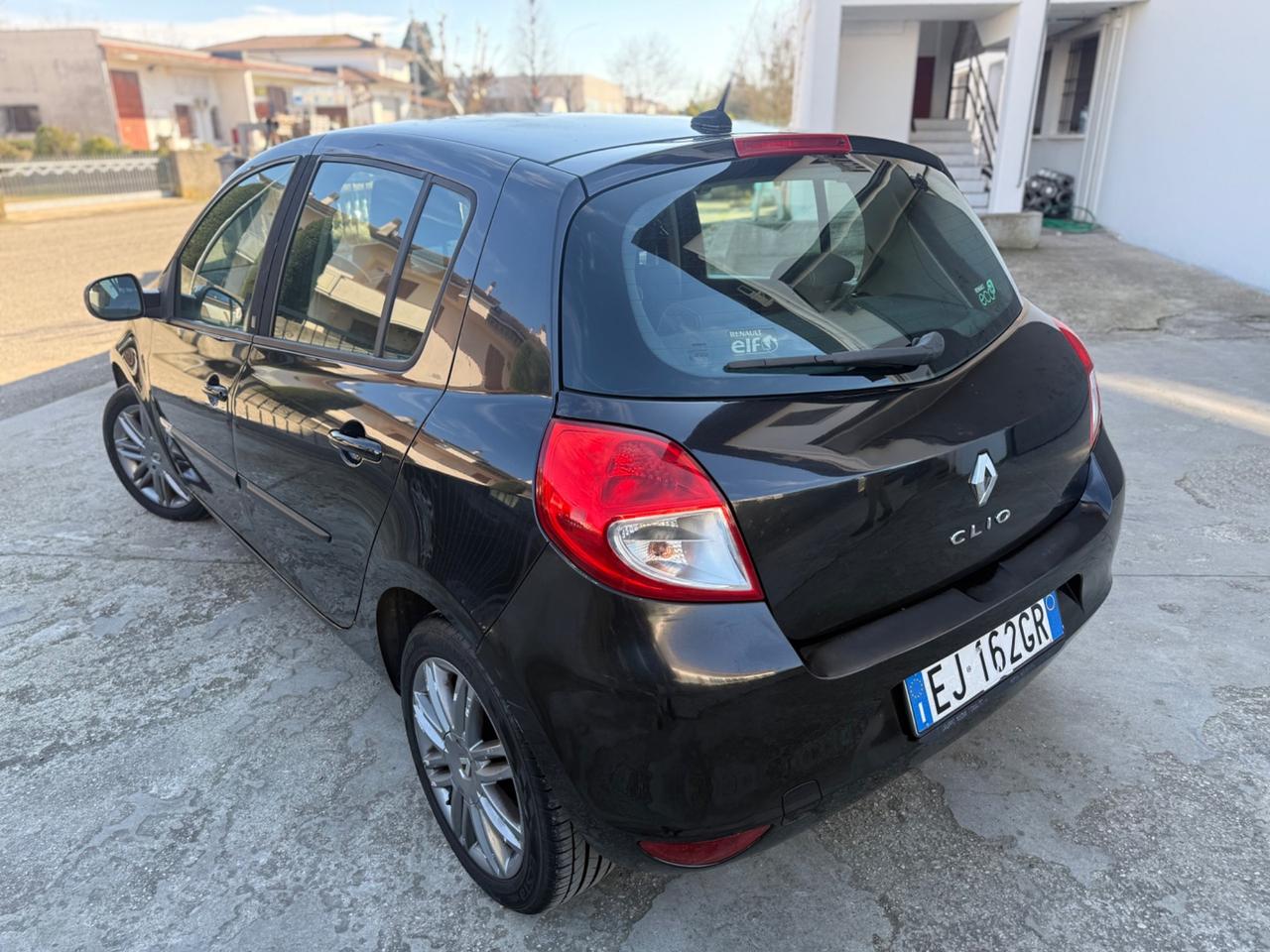 RENAULT CLIO 1.2 BENZINA FULL OPT 2011 UNICO PROP