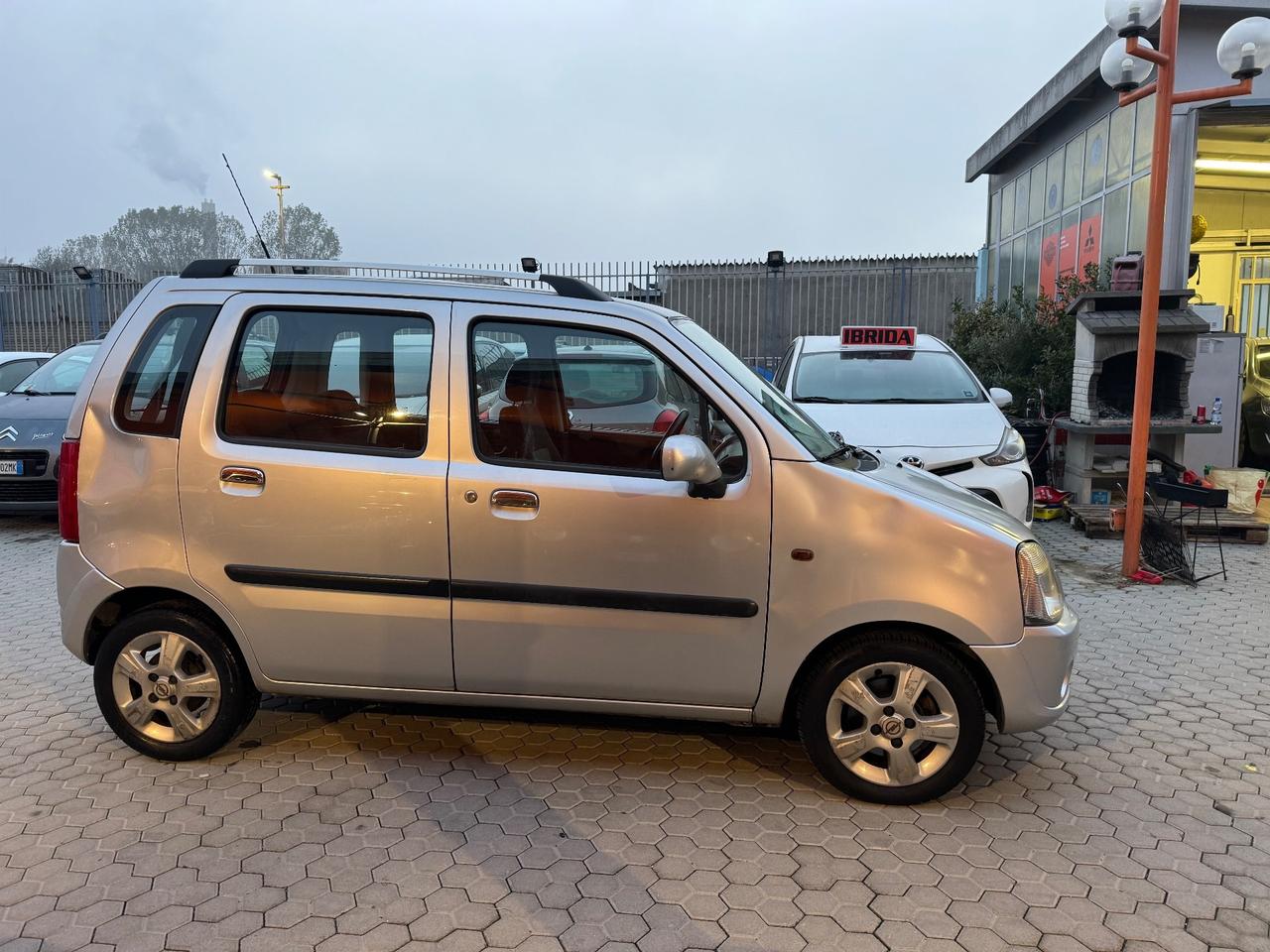 Opel Agila 1.2 16V Edition