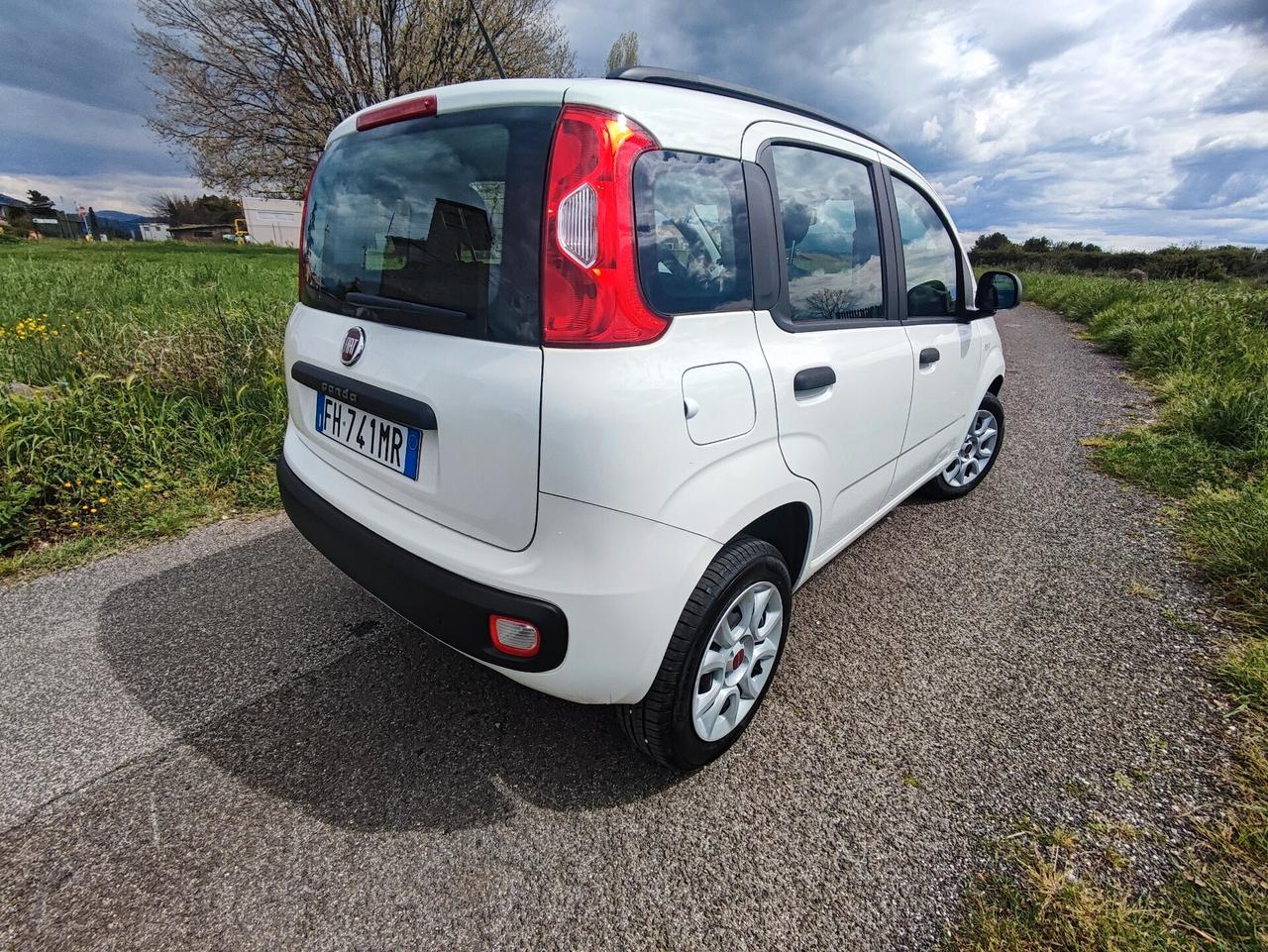 Fiat Panda 0.9 TwinAir Turbo Natural Power Lounge