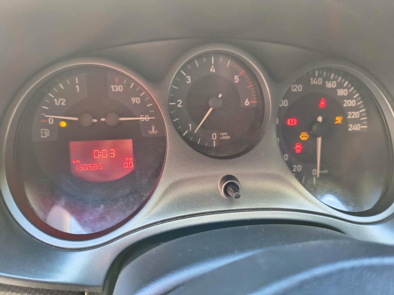 Seat Leon 2.0 16V TDI Reference KM 130000