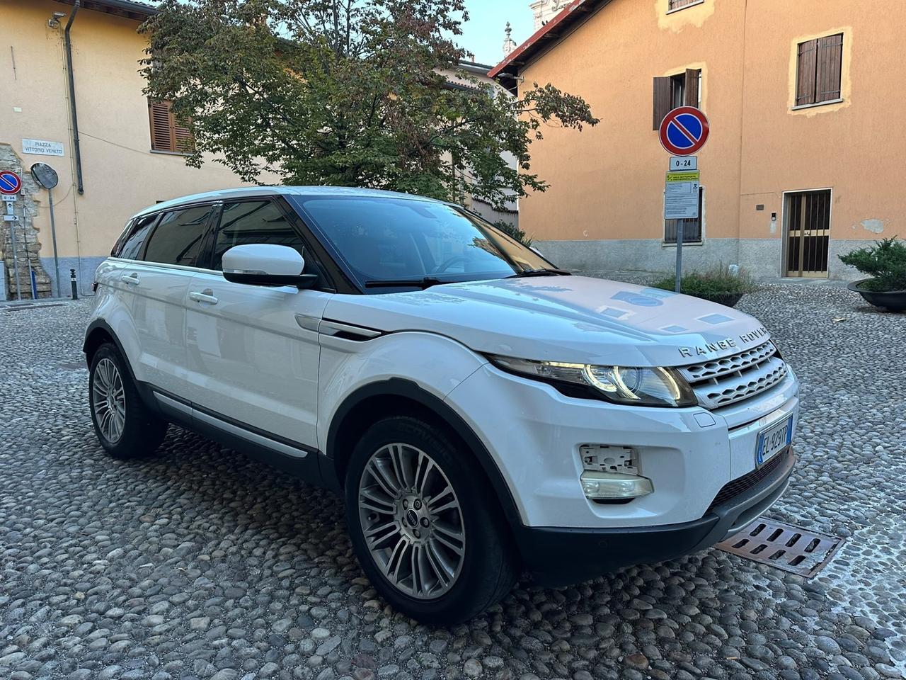 Land Rover Range Evoque 2.2 TD4 5p. Prestige