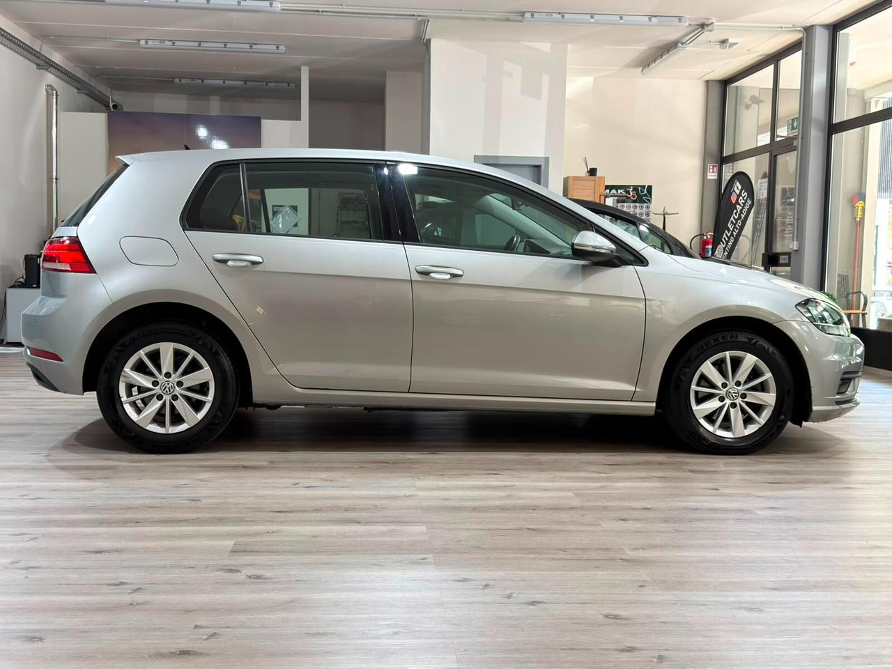 VOLKSWAGEN GOLF 1.6TDI 115CV 5P 2019