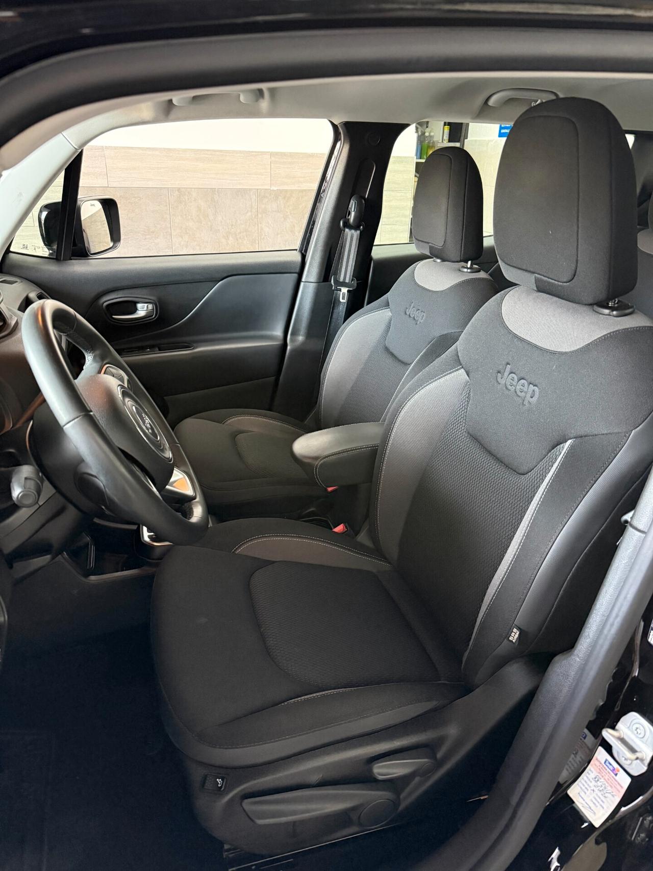Jeep Renegade 1.5 Turbo T4 MHEV Limited