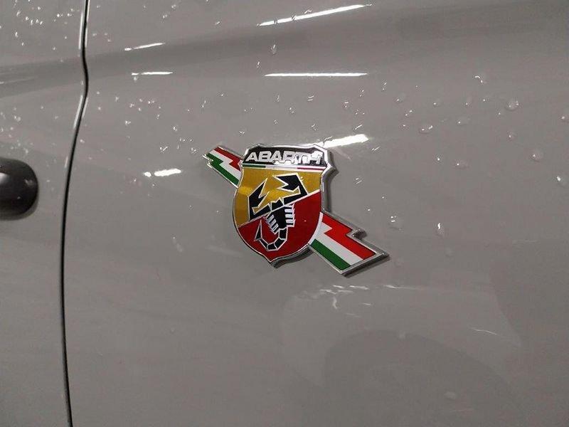 Abarth 595 1.4 T-Jet 160cv Pista abarth t-jet pista 160cv