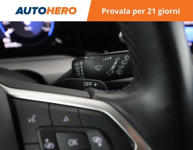 VOLKSWAGEN Golf 1.0 eTSI EVO DSG Life