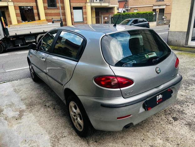 ALFA ROMEO 147 1.6i 16V T.S. (105 CV) cat 5p. Di