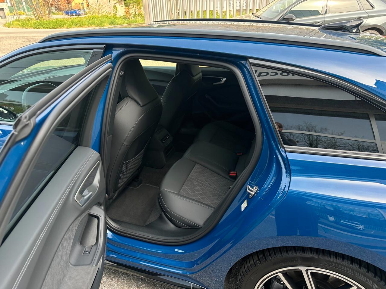 Audi A5 Avant TDI 150 kW mHEV+ S tronic quattro Line edition