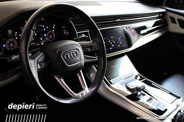 Audi Q8 50 TDI quattro tiptronic Sport -MHEV
