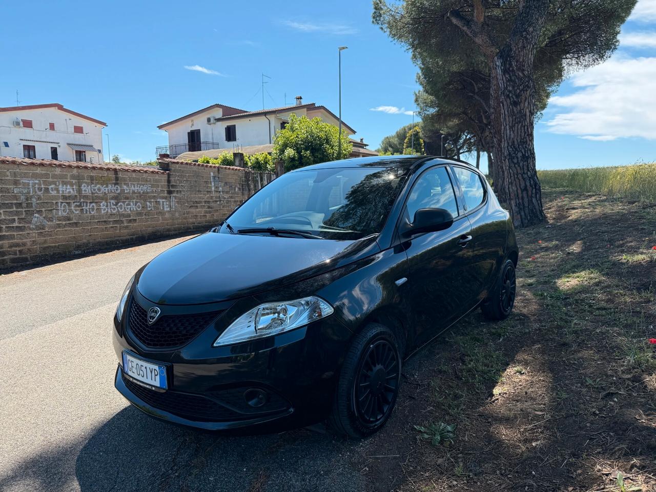 Lancia Ypsilon hybrid