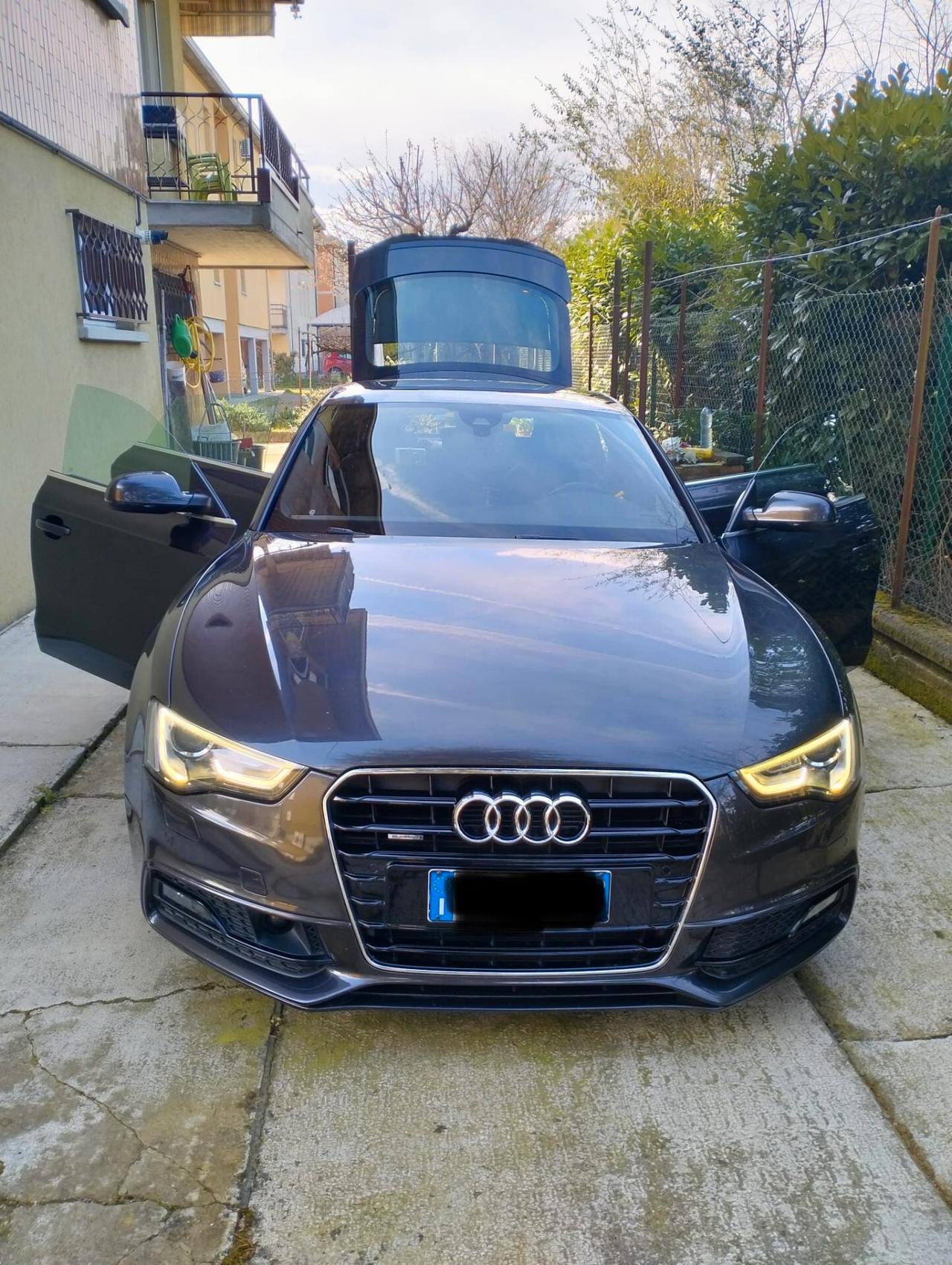 Audi A5 4x4 190 cv 5 porte S line full optional-autom-completamente tagliandata-140000 km-unico proprietario