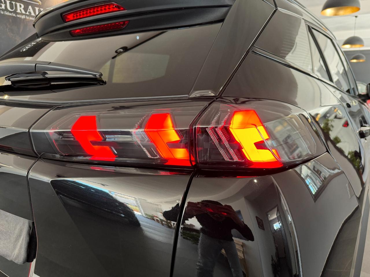 PEUGEOT 2008 1.5 BLUEHDI 110CV GT 2022