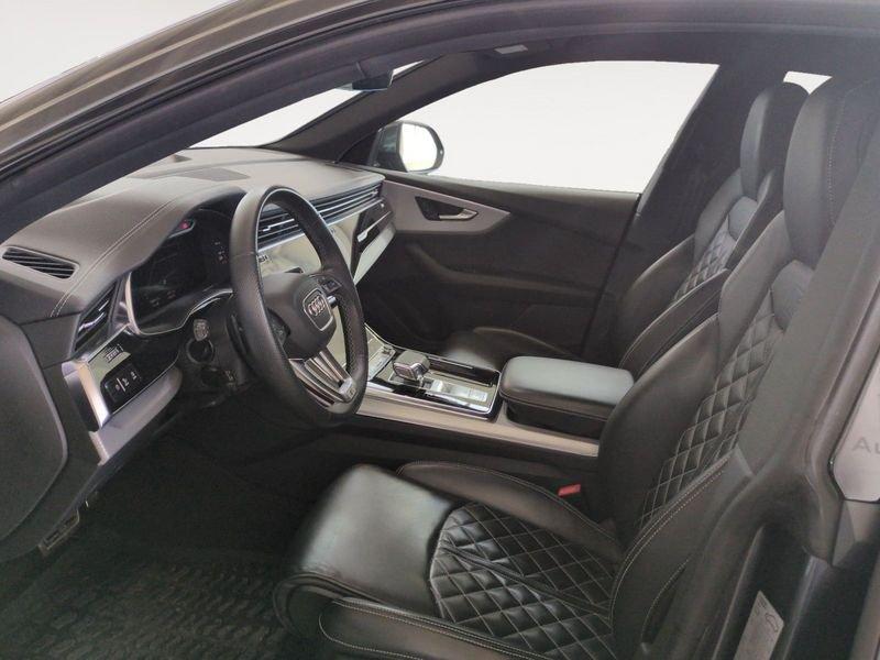 Audi Q8 50 TDI 210kW quattro tip. S Line Edition