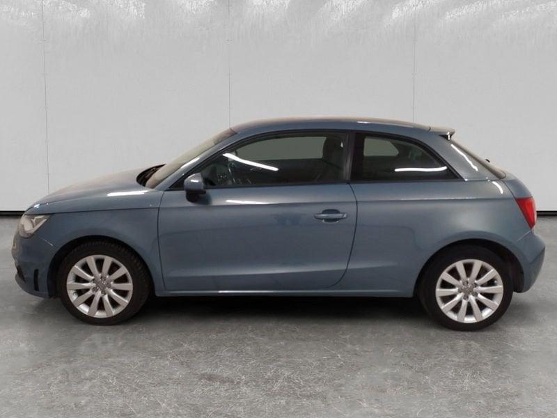 Audi A1 1.6 tdi Attraction 105cv