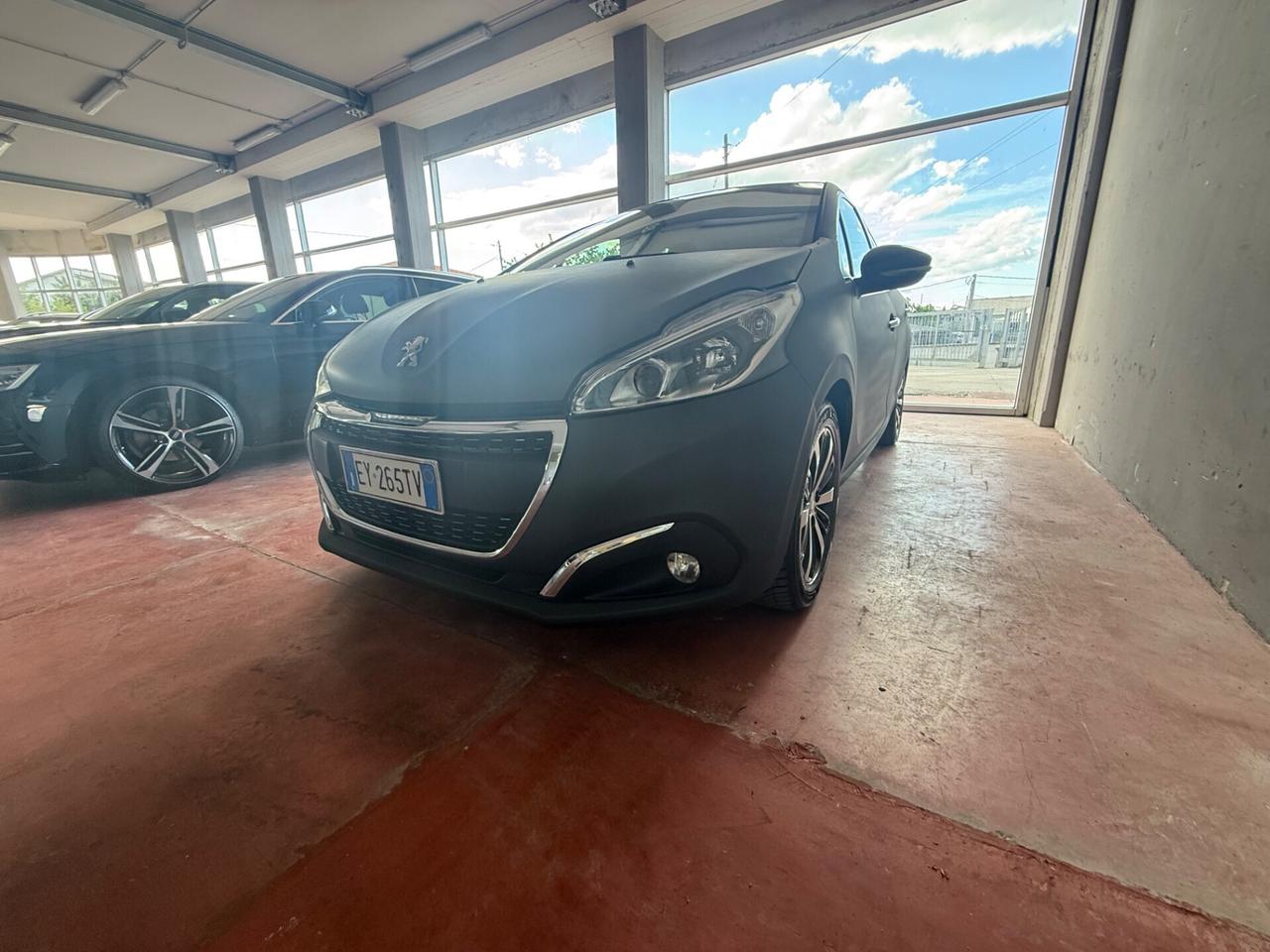 Peugeot 208 PureTech 82 5 porte Allure serie limitata