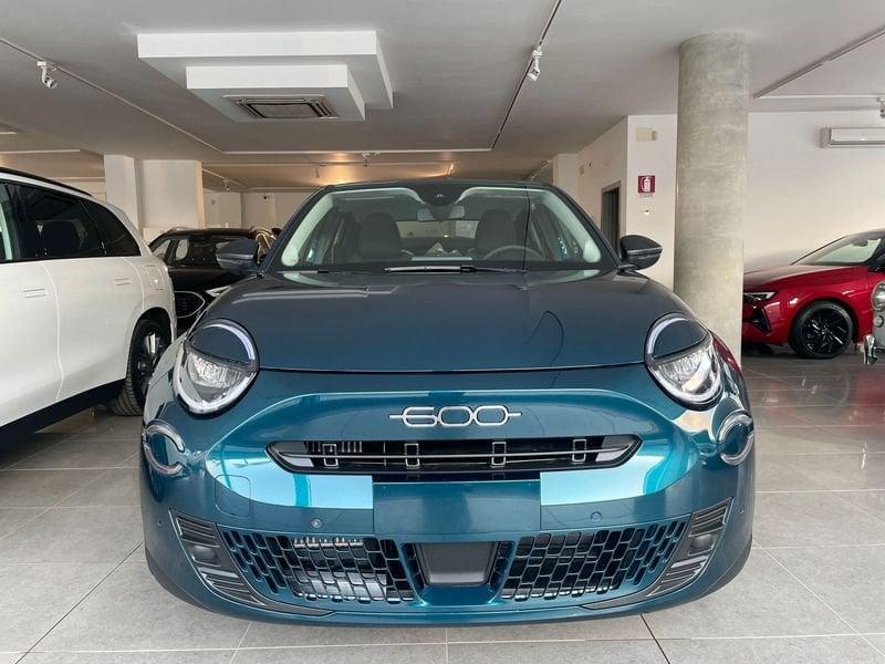 FIAT 600 Hybrid 110 CV DCT MHEV
