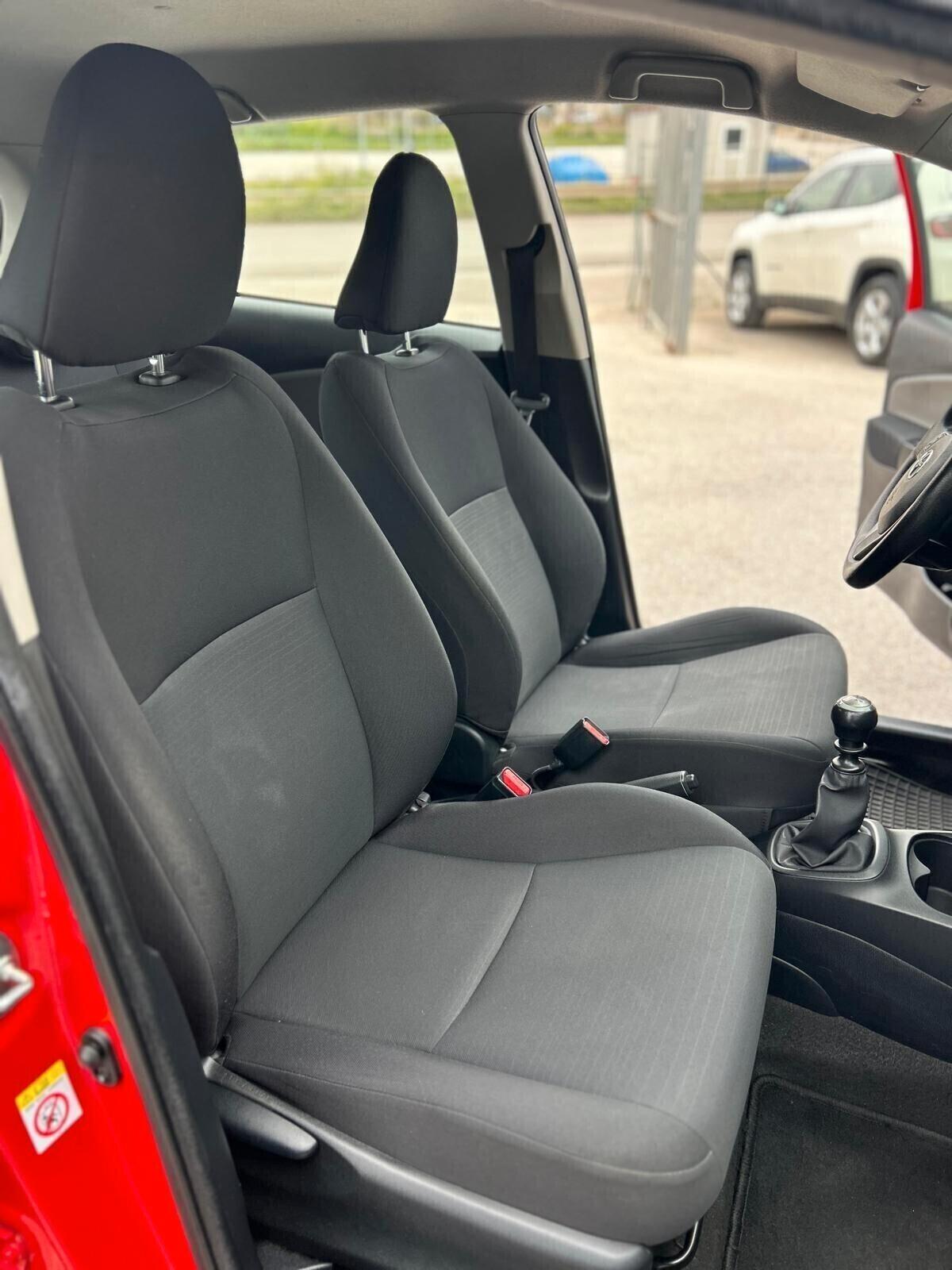 Toyota Yaris 1.4 D-4D 5 porte Lounge