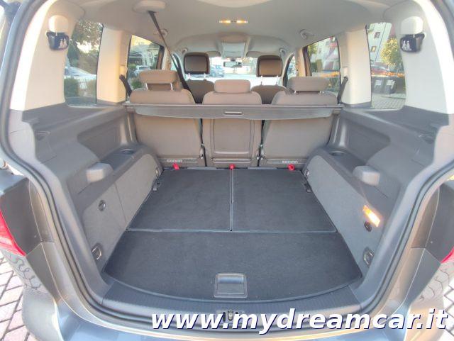 VOLKSWAGEN Touran Business 1.6 TDI DSG Comfortline 7 Posti