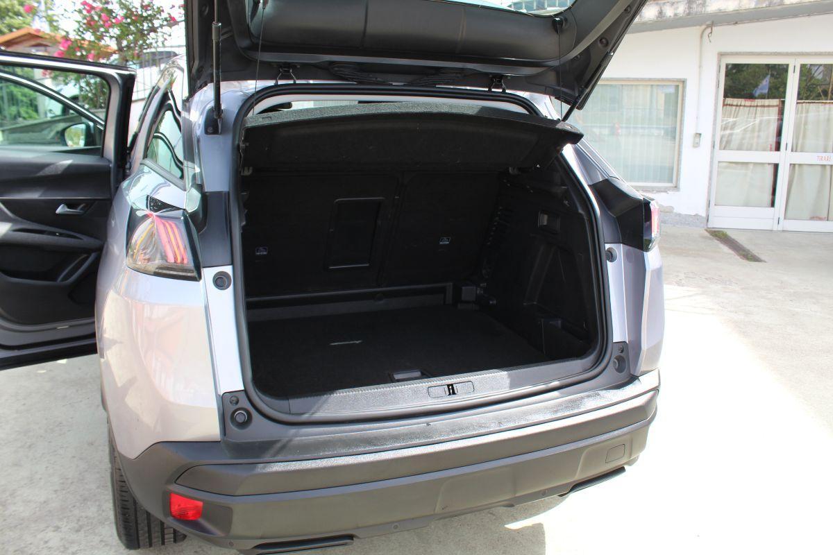 PEUGEOT - 3008 - BlueHDi 130 EAT8 S&S Allure