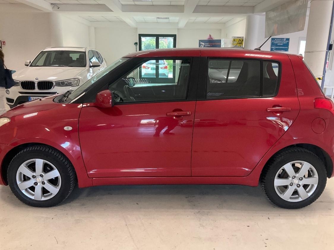 Suzuki Swift 1.3 4x4 5p. GL