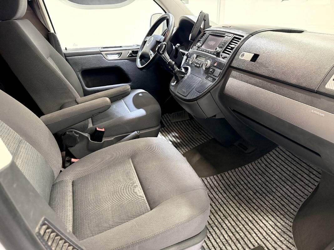 Volkswagen Multivan Multivan 2.5 tdi Highline 174cv