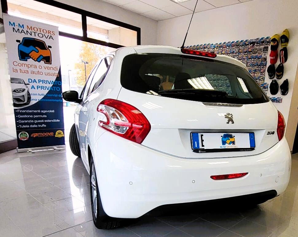 Peugeot 208 PureTech 82 5 porte Allure- PERFETTA IN OGNI DETTAGLIO