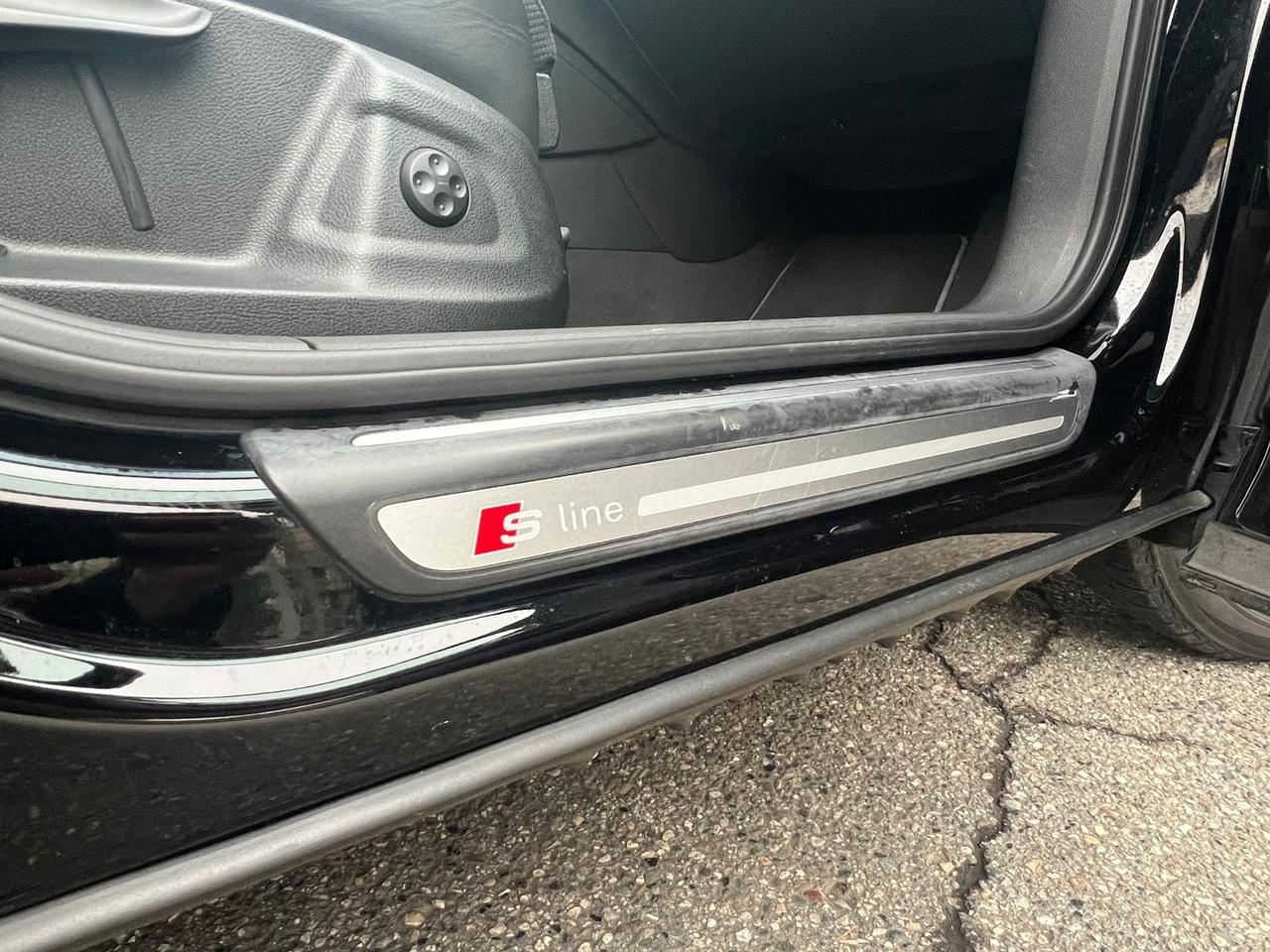 Audi Q3 S Line Edition 2.0 TDI #8832