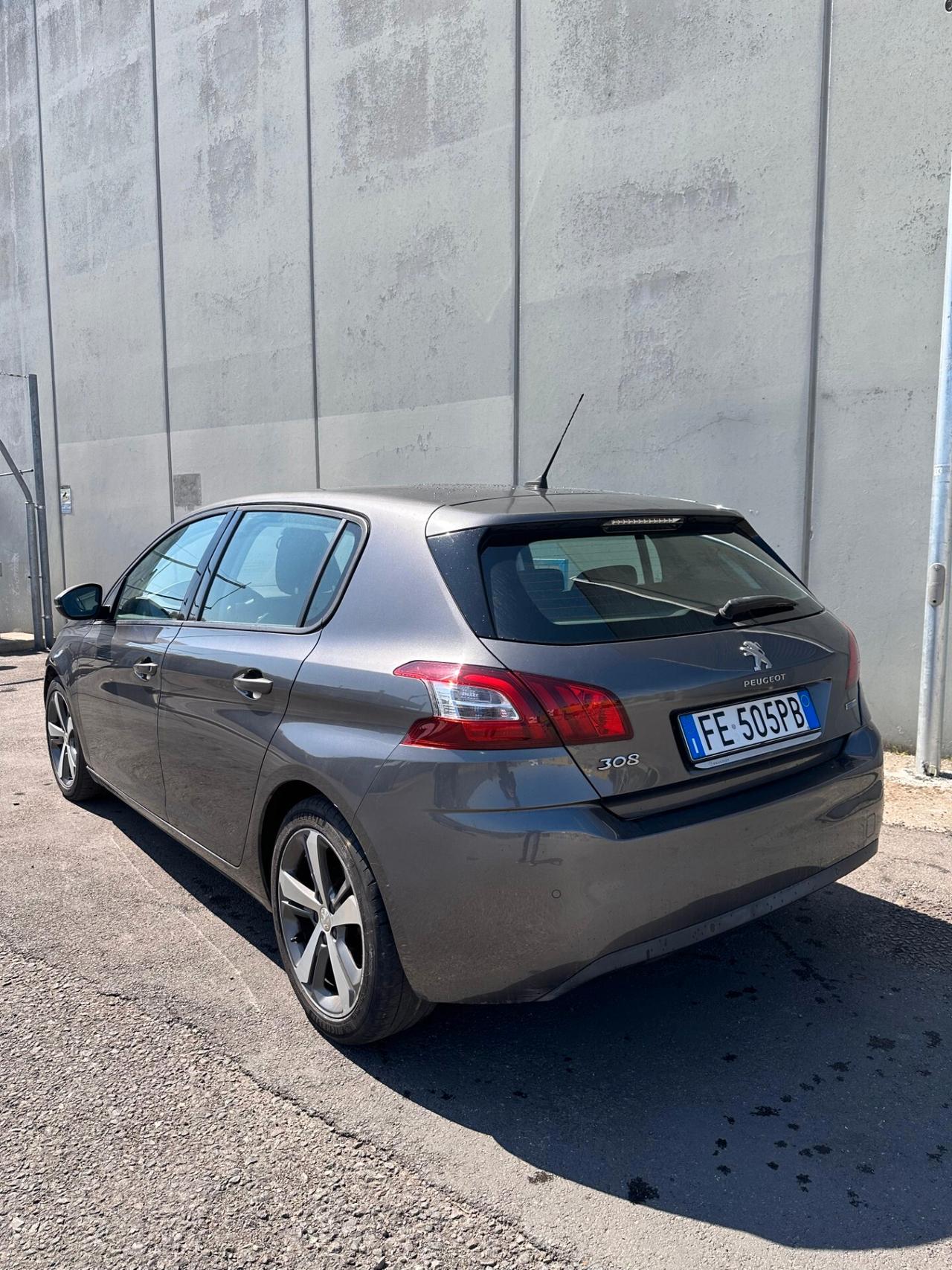Peugeot 308 PureTech Turbo 110 S&S Access