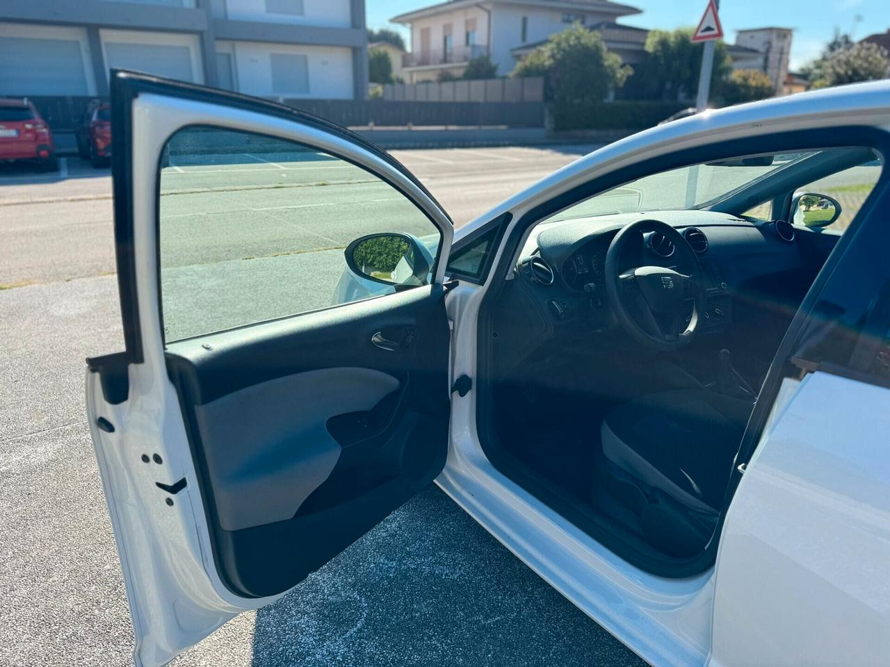 Seat Ibiza 1.4 TDI 75 CV CR 5p. Business High