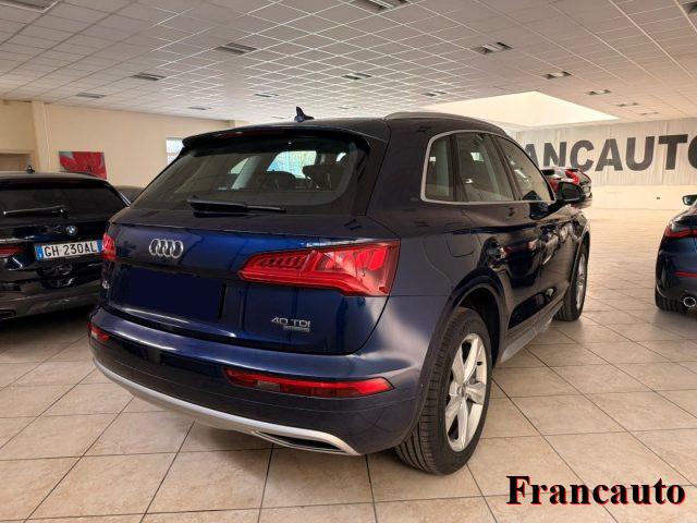 AUDI Q5 40 TDI quattro S tronic Business Design