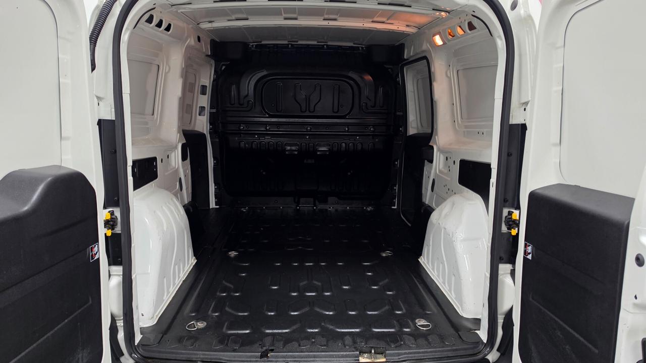 Fiat Doblò 1.6 MJT 105CV S&S PL-TA Cargo Maxi XL Lounge