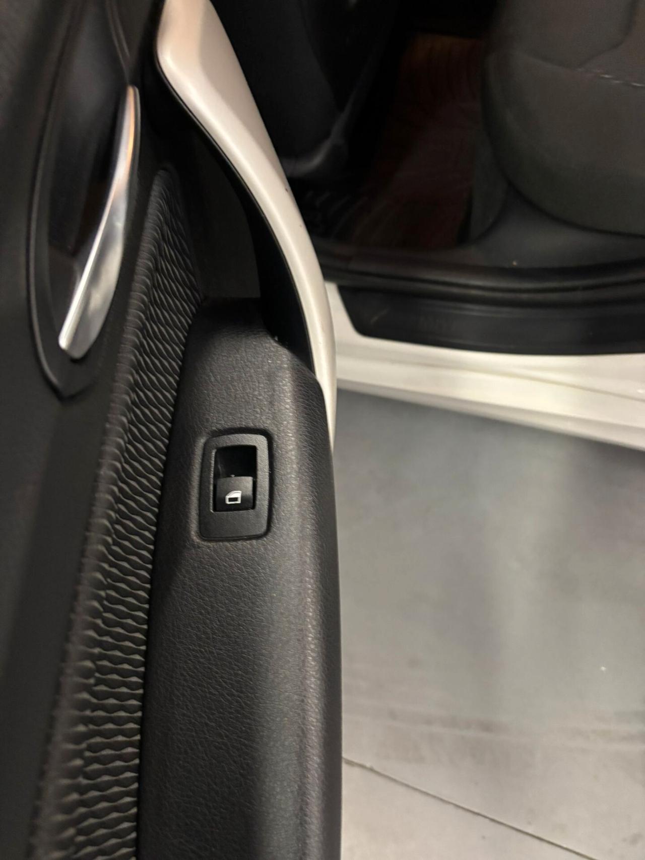 Bmw 118 118d 5p. Msport