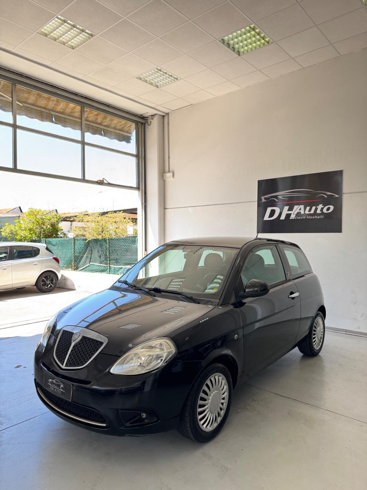 Lancia Ypsilon 1.2 69 CV Platinum
