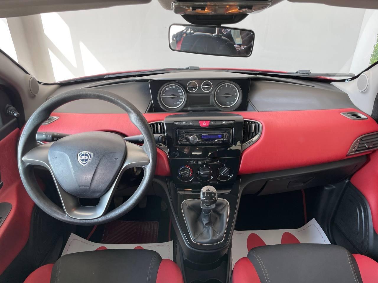 Lancia Ypsilon 1.2 - Distribuzione Eseguita