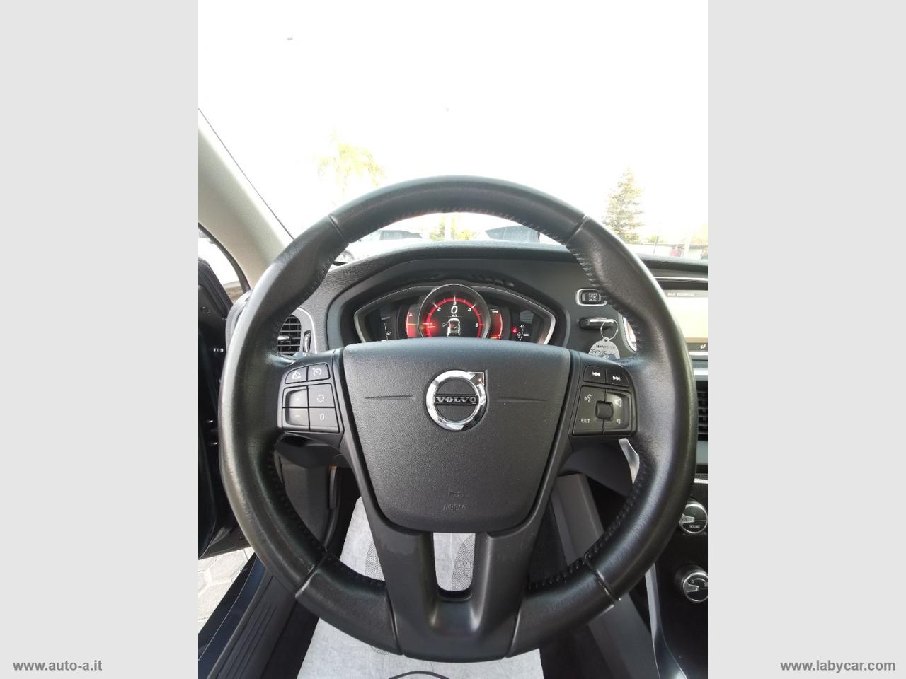 VOLVO V40 D2 Kinetic