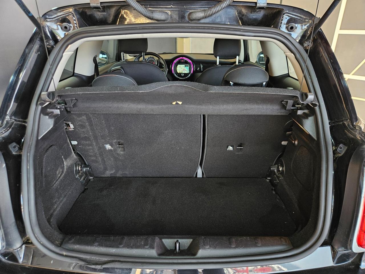MINI Cooper D 1.5 3p auto